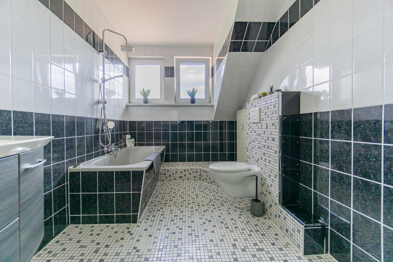 Apartment Lausitz-apartment, 80m2, Waschtrockner, 2 X Parkplätze, Küche, Netflix *