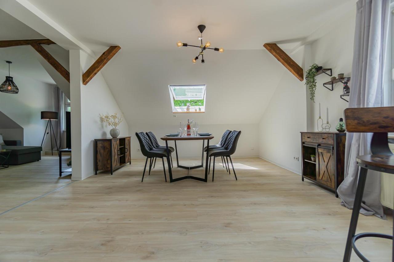 Lausitz-apartment, 80m2, Waschtrockner, 2 X Parkplätze, Küche, Netflix